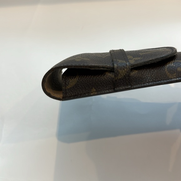 Louis Vuitton Authentic Pre Owned Monogram Etui a Lunettes Rabat Glasses Case. - Picture 6 of 12